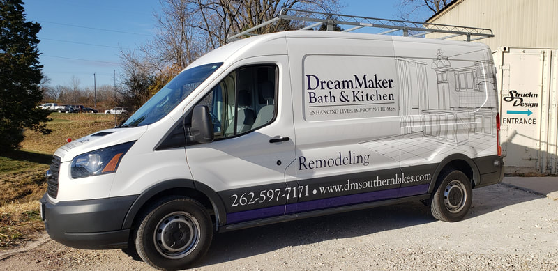 Commercial Vehicle Graphics DreamMakers Installation Vinyl Application Racine Wisconsin
